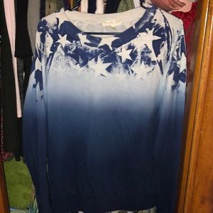 Blue and white crewneck/Star detailing